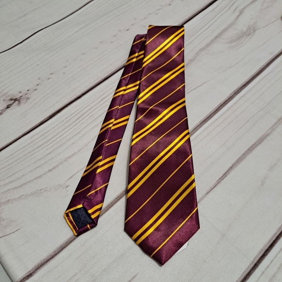 Rubie's Costume Co Harry Potter Gryffindor Tie - Picture 1 of 12